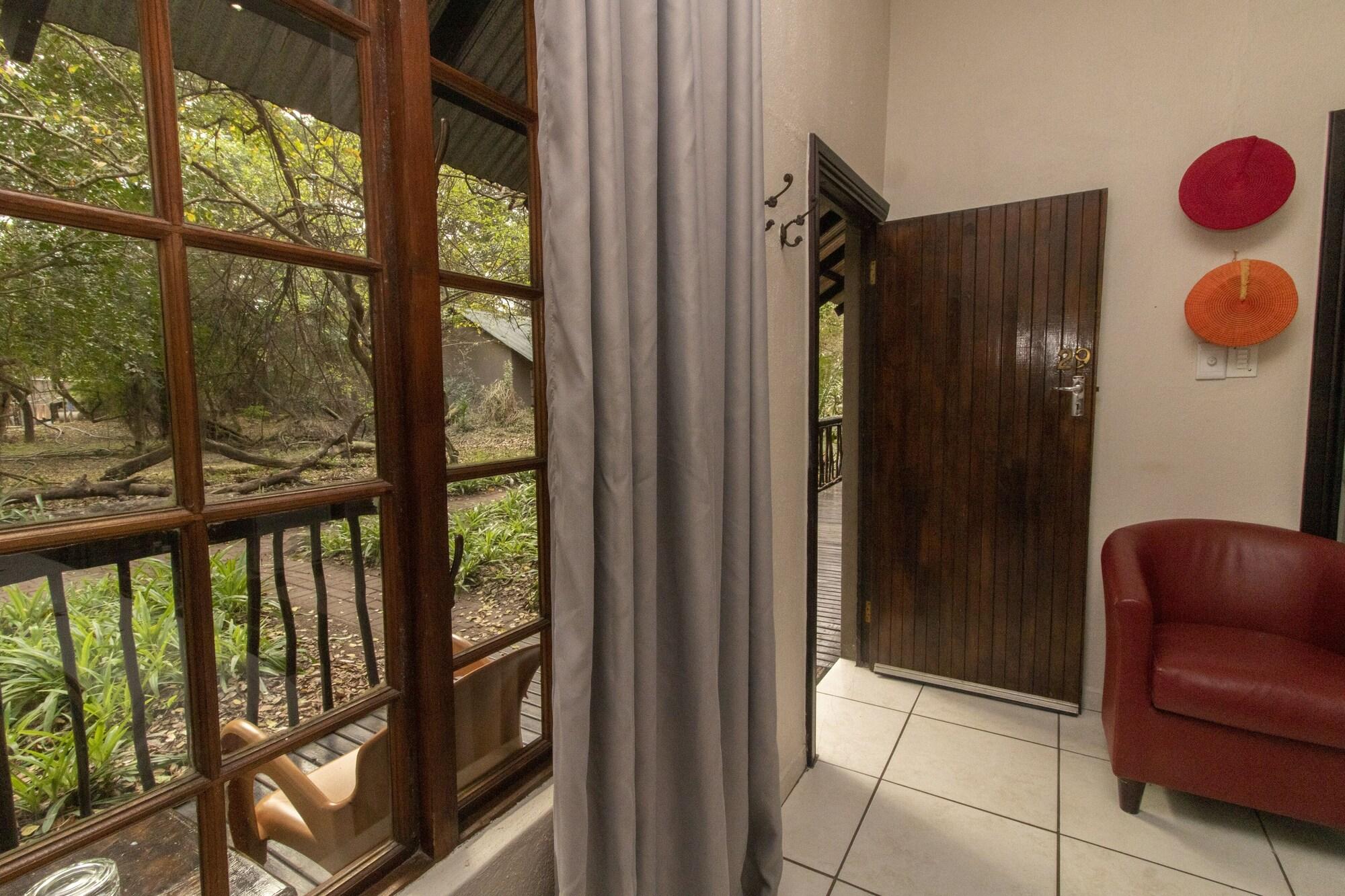 Emdoneni Lodge Hluhluwe Exterior photo